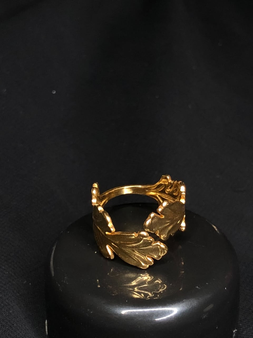 Bohemian Feather Open Ring ā Adjustable Feather Design Fashion Ring